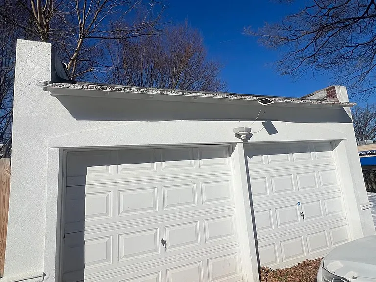 482 Martin St — Photo 4