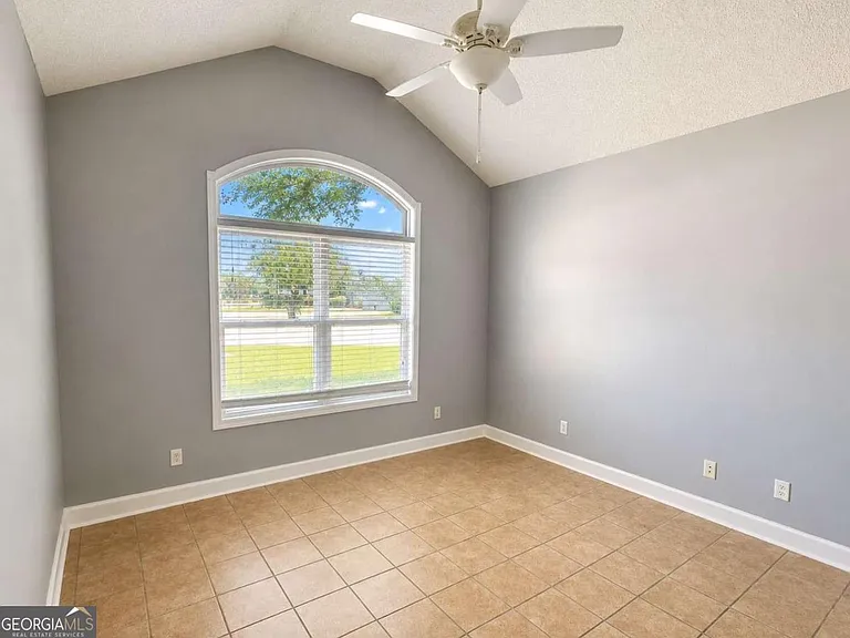 233 Austin Ryan Dr — Photo 14
