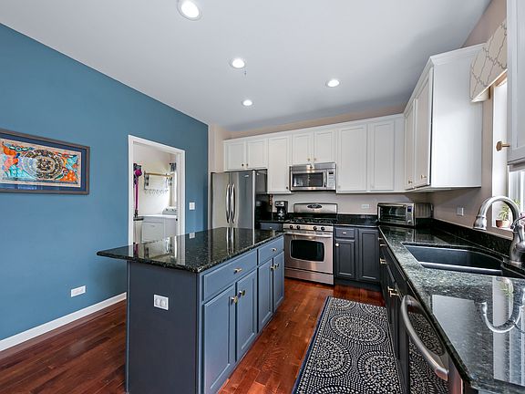 5th image of 11506 Glenn Cir