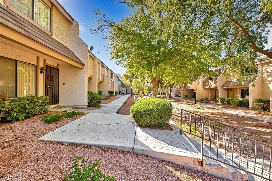 3364 Saddleback Ct, Las Vegas, NV 89121 | Zillow