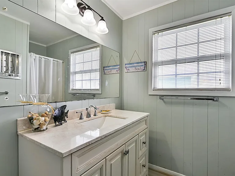 16904 Beachcomber Dr — Photo 28