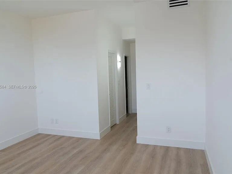 19390 Collins Ave #24-PH — Photo 28