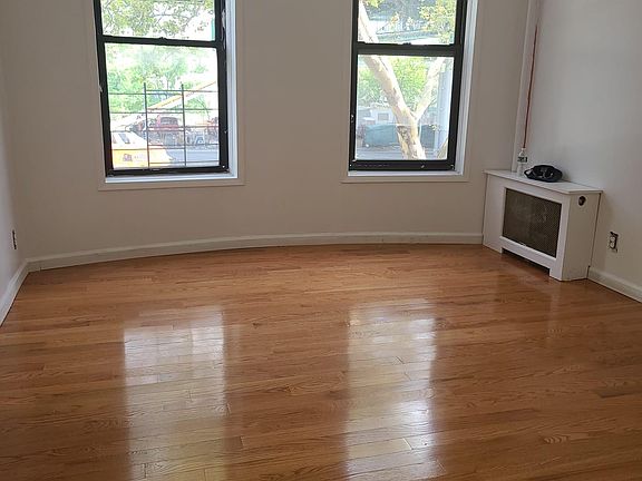 5th image of 853 Bruckner Blvd #2