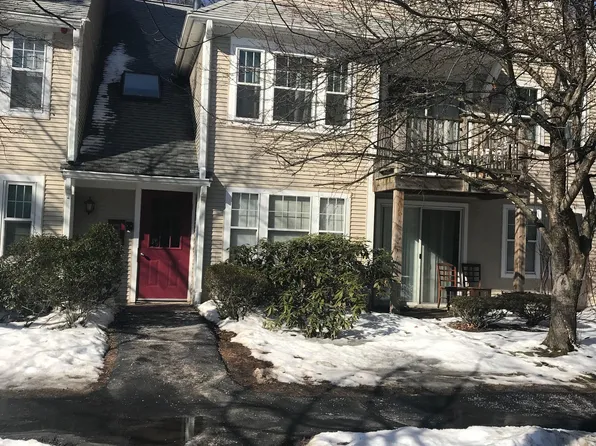 3205 Halcyon Dr, Worcester, MA 01606