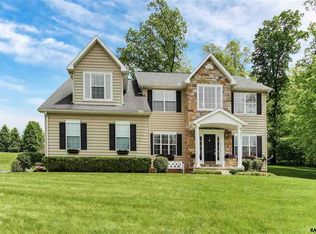 36 Ridgewood Dr, Hanover, PA 17331