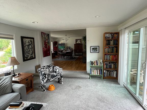 4th image of 1921 N 33rd St