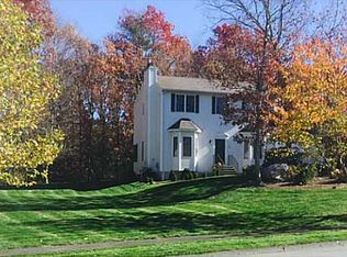 39 Audubon Ln, Hope, RI 02831