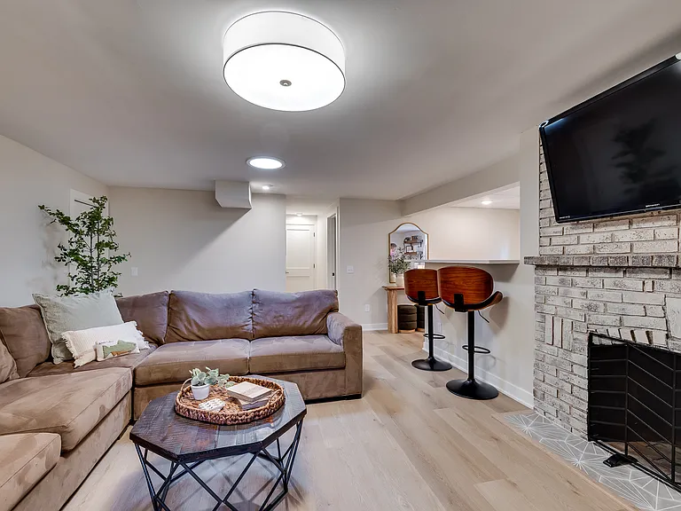 5021 Beacon Hill Rd #2 — Photo 12