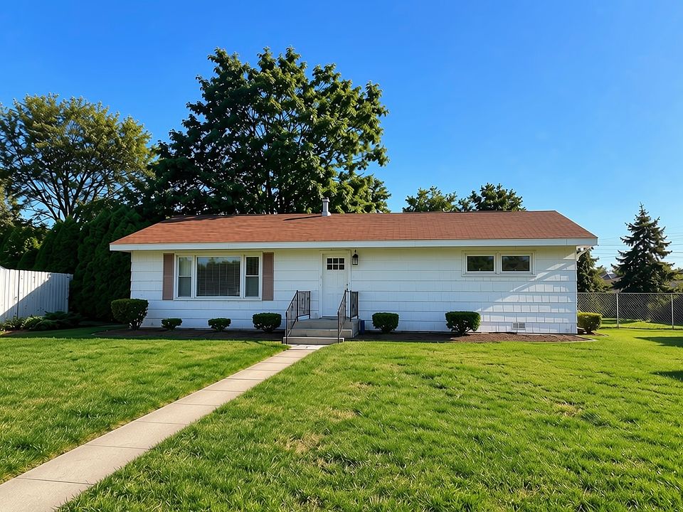 1st image of 4412 Yackley Ave