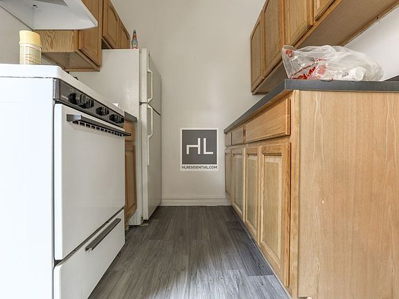 5th image of 8449 Elmhurst Ave APT 5D