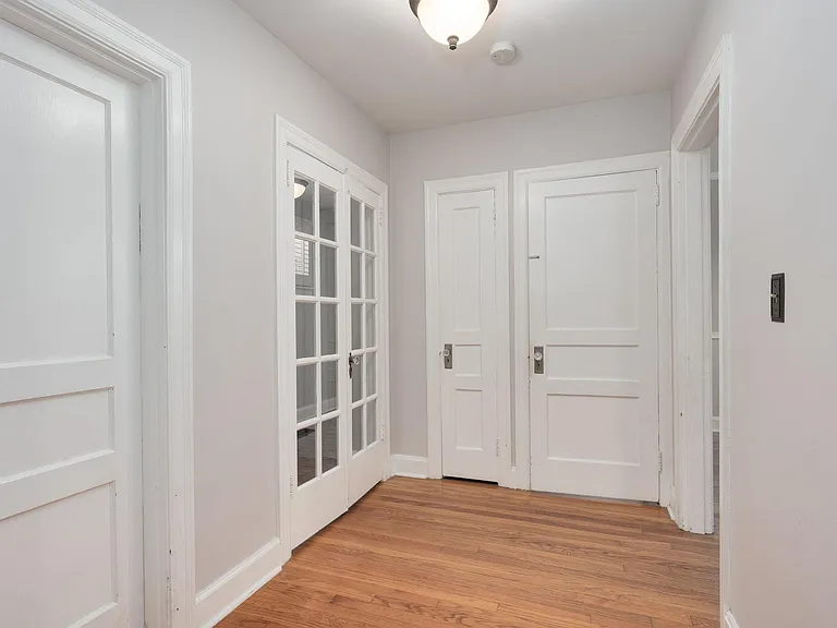 1114 Woodvale Dr — Photo 39