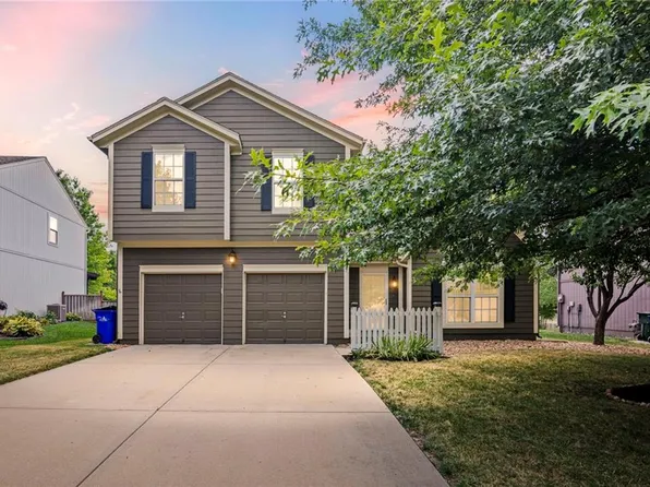 17577 W 160th Ter, Olathe, KS 66062