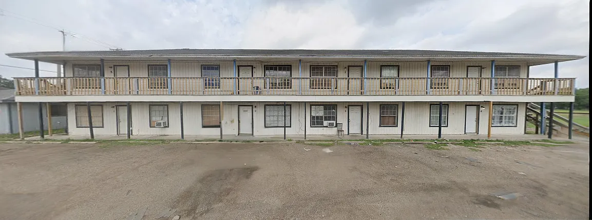 2 bed, 700 sqft, $600 — Photo 1