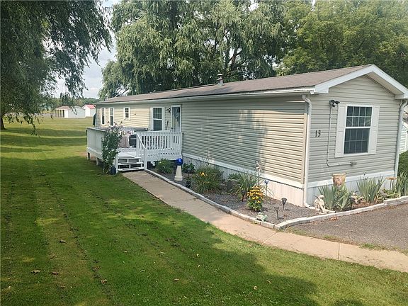 2nd image of 13 Arrowhead Dr