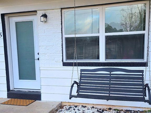 3rd image of 215 Emerald Ave