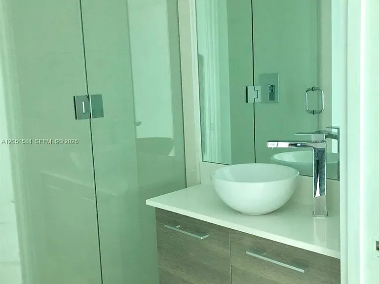 650 NE 32nd St #3307 — Photo 15