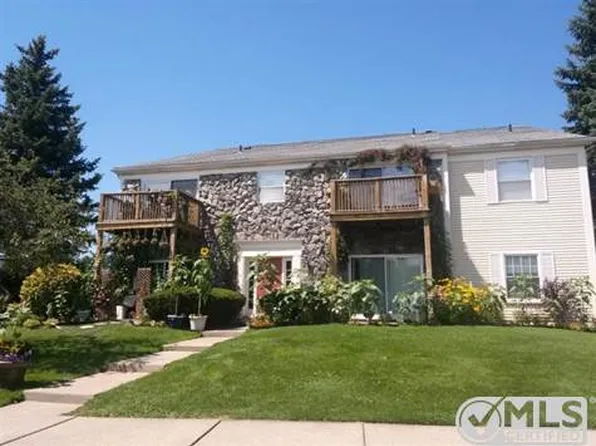 842 Bloomfield Village Blvd #J-b-1, Auburn Hills, MI 48326