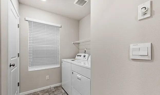 18725 Emmons Ct E — Photo 6