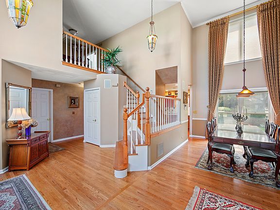 2nd image of 5205 Elliott Dr