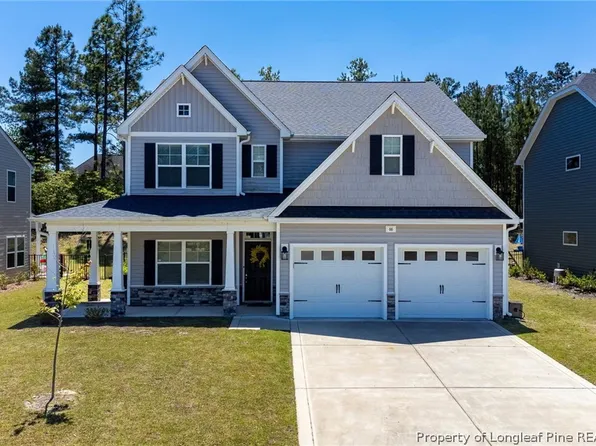 66 Kensington Dr, Spring Lake, NC 28390