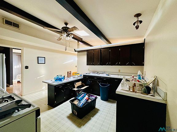 3rd image of 2401 Carver Dr