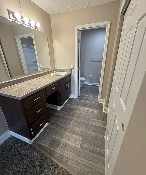 Continent French Quarter Apt — Photo 129