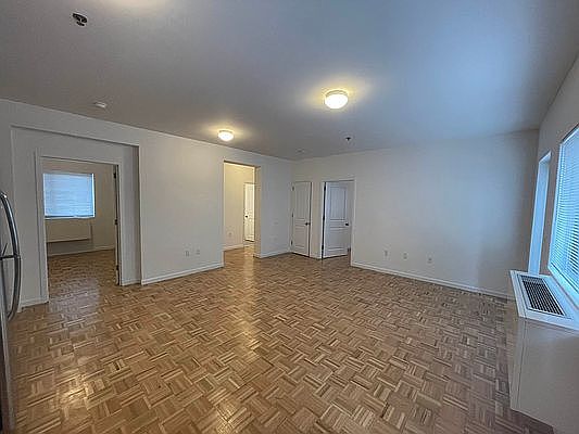 4th image of 31-72 30th St Penthouse 7
