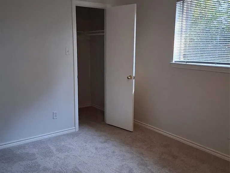 7515 Brush Wood Dr — Photo 13