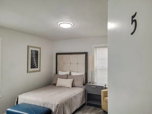 (undisclosed Address), Saint Petersburg, FL 33707