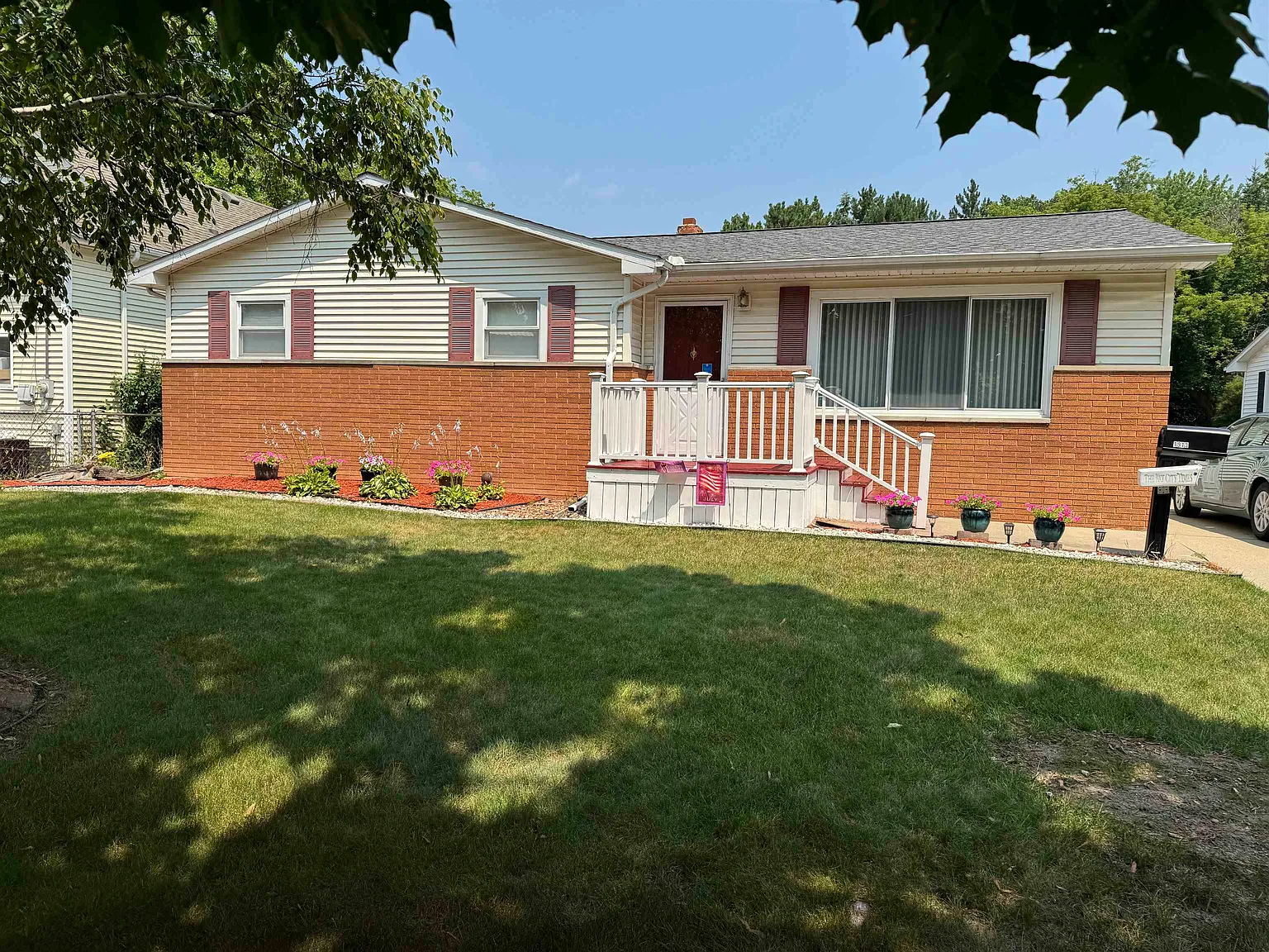 1913 N Brentwood Pl photo 1