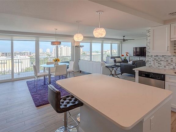 5th image of 223 Island Way #8H