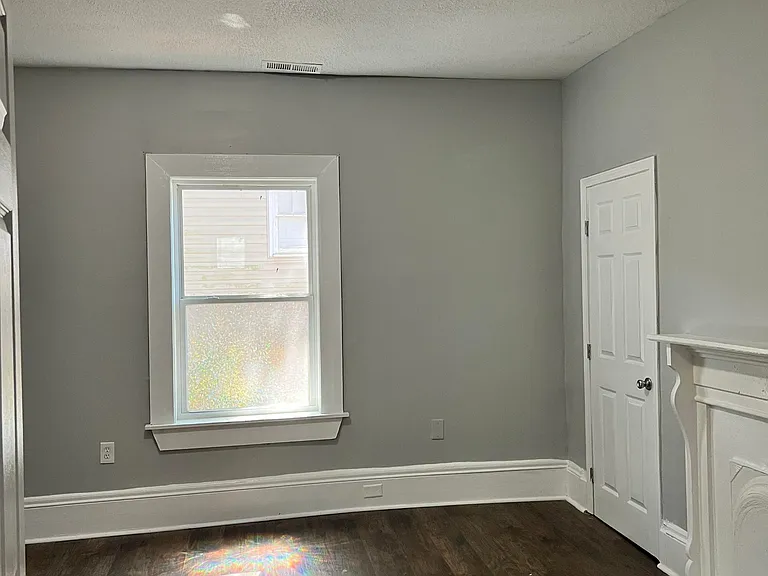 960 Dewey St SW — Photo 7
