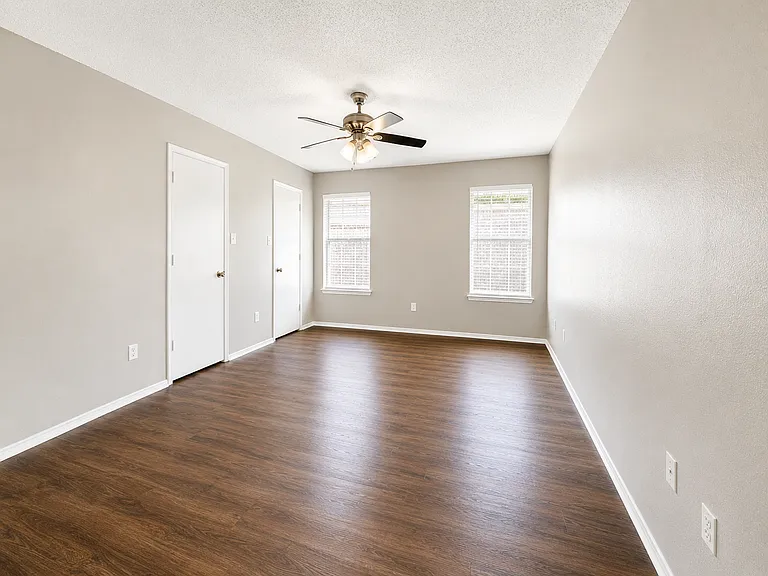 5908 Cohoke Dr — Photo 5