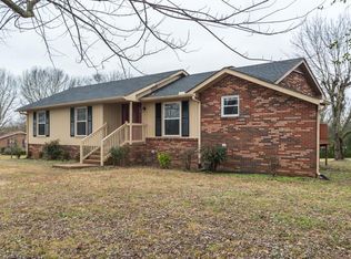 491 Coles Ferry Rd, Gallatin, TN 37066