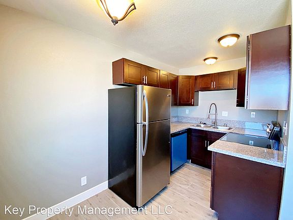 5th image of 701 W Adams Ave #5