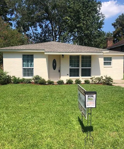1335 Mayfair Hill Dr — Photo 1