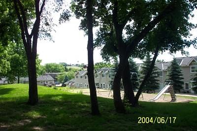 4th image of 405 Van Dyke St