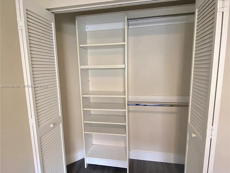 837 Tanglewood Cir — Photo 13