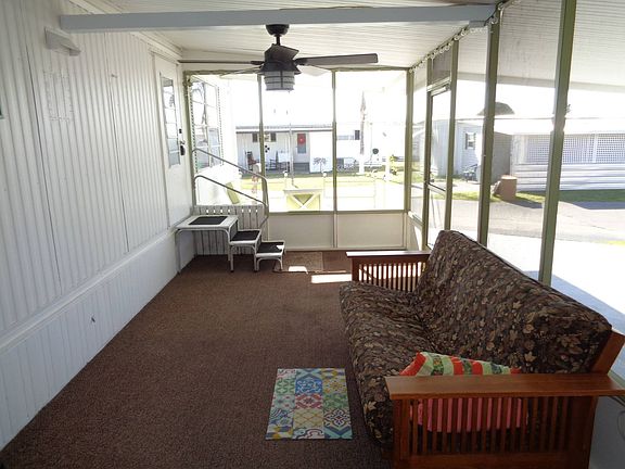 4th image of 180 Sterling Dr N #180