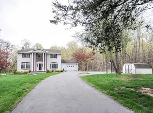 39 Hedges Rd, Warwick, NY 10990