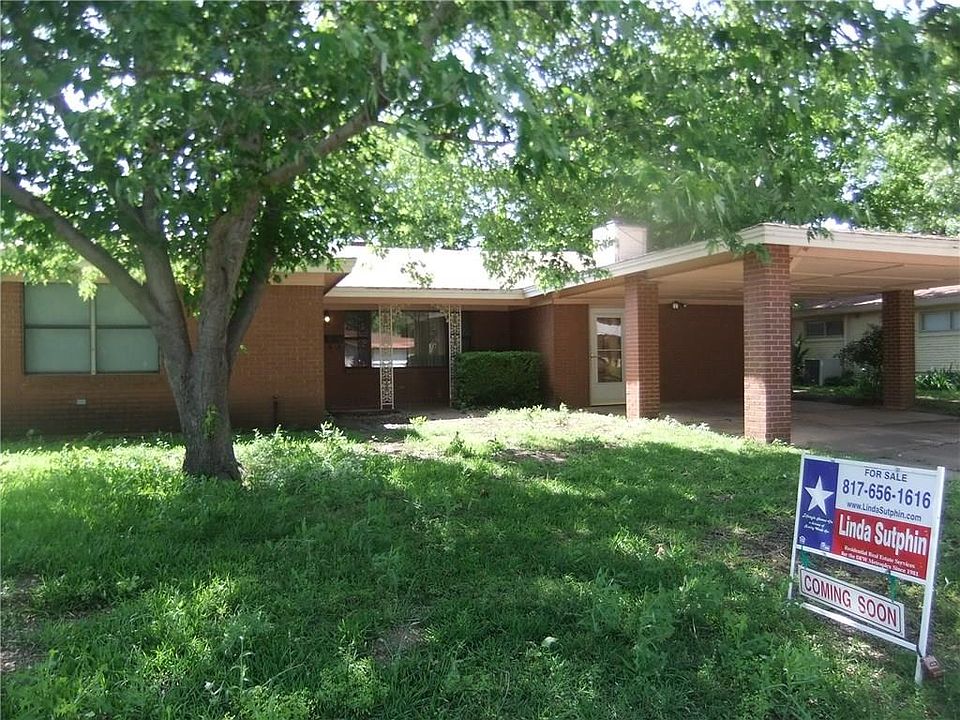 1st image of 3609 Venice Dr
