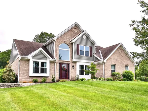 4062 Crystal Creek Dr, Cincinnati, OH 45245