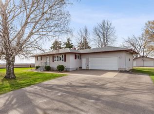 7409 80th Ave S, Sabin, MN 56580