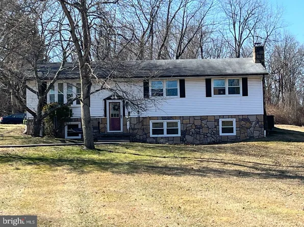 67 Gregory Dr, Martinsburg, WV 25404