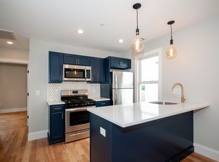 137 Paris St APT 3, Boston, MA 02128