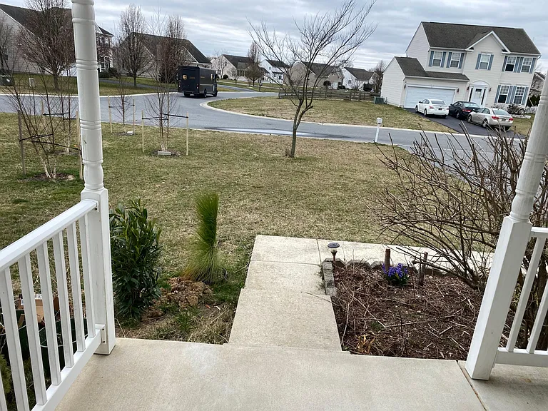 Meadow Lark Dr — Photo 4