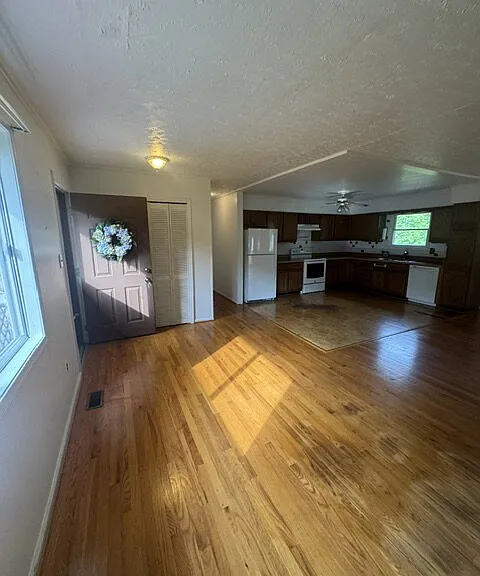 12 Dogwood Ln — Photo 29