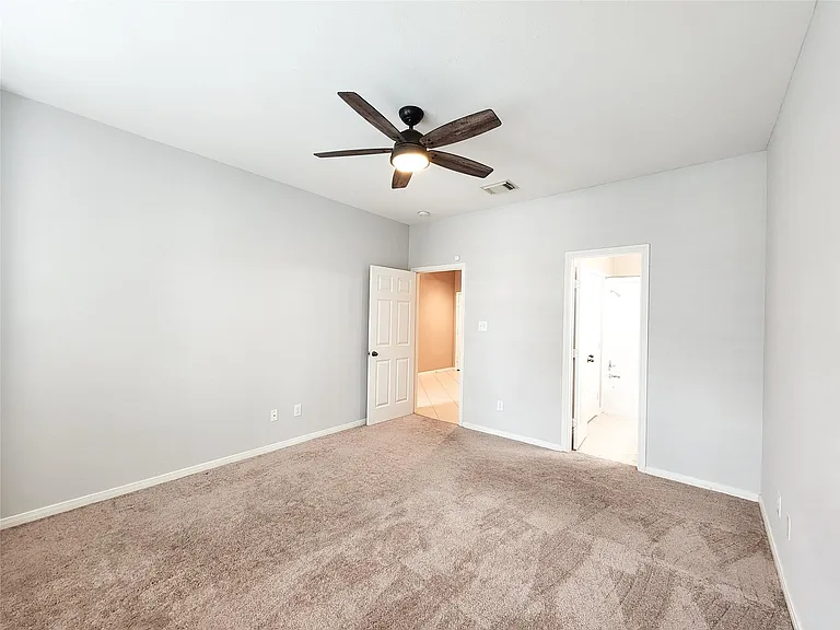 2637 W Dallas St — Photo 22