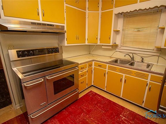 5th image of 10797 Windford Dr