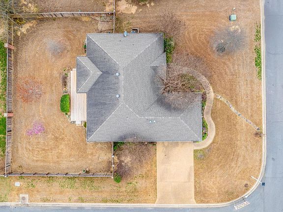 5th image of 2730 Stone Wood Dr